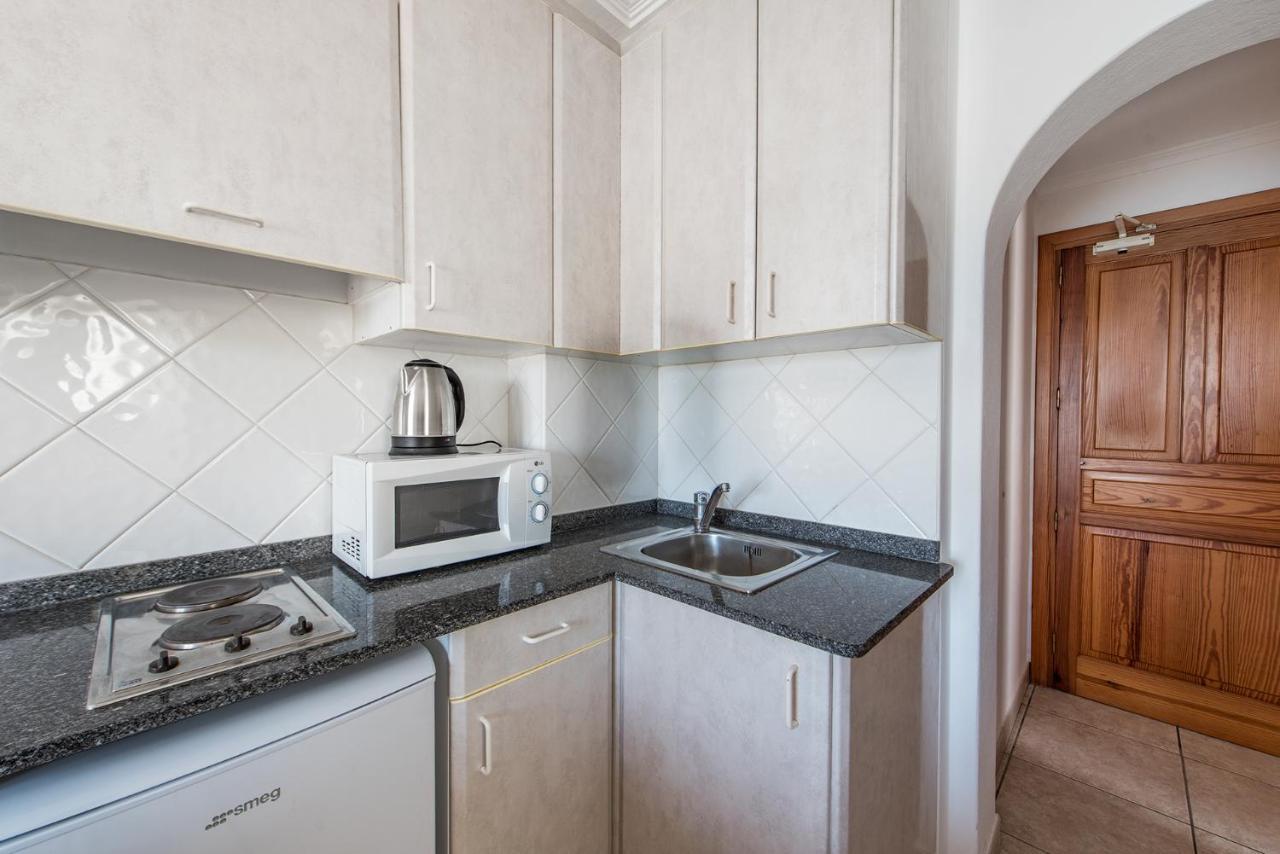 Apartamentos Es Cane Es Cana Eksteriør billede