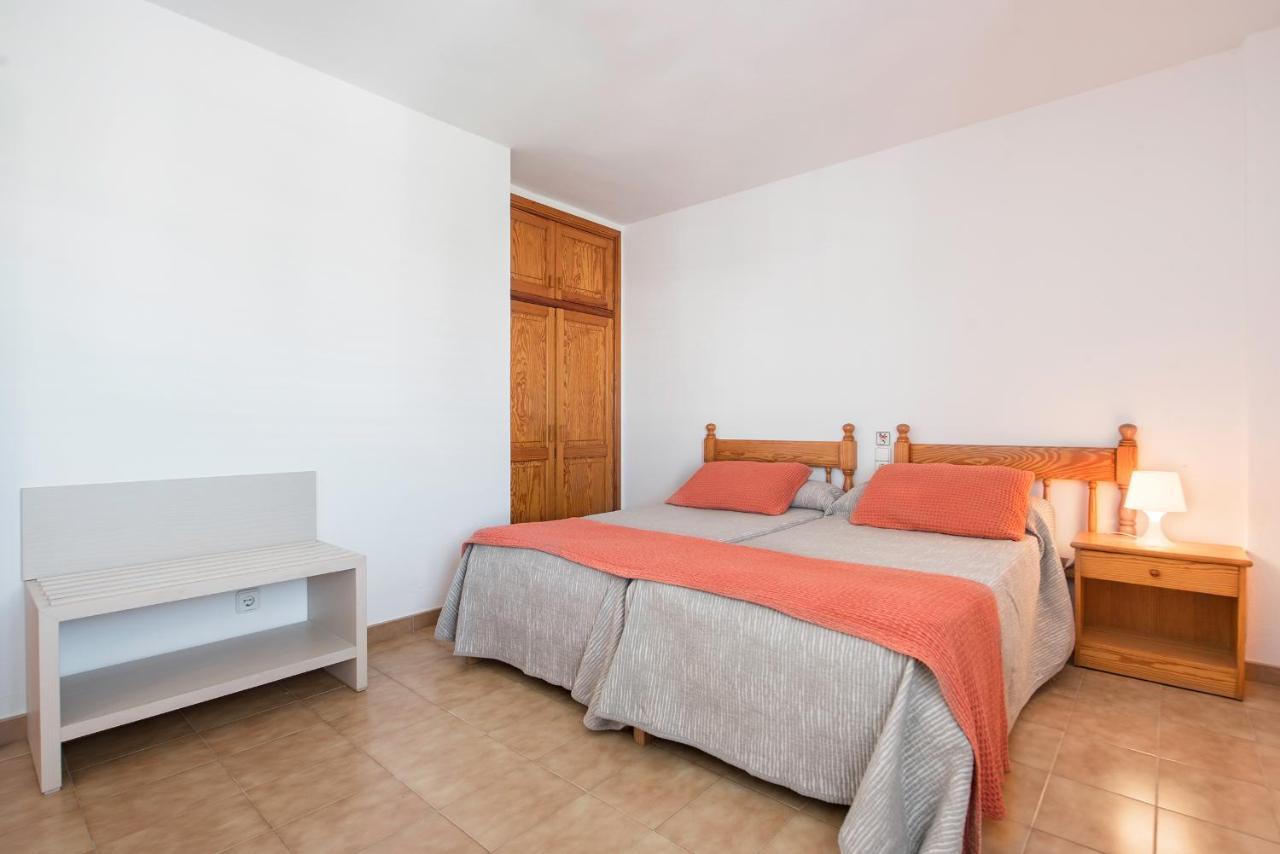 Apartamentos Es Cane Es Cana Eksteriør billede