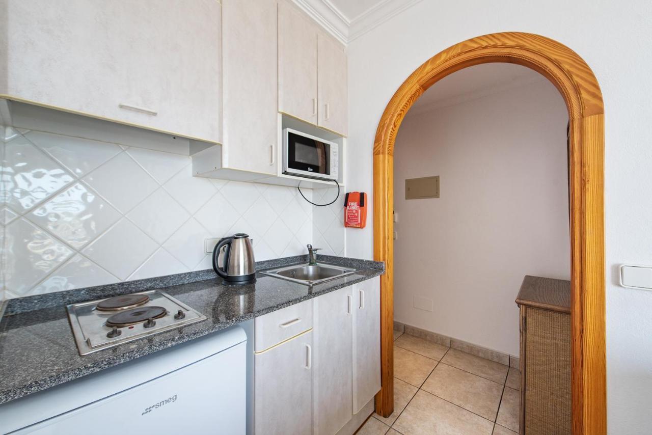 Apartamentos Es Cane Es Cana Eksteriør billede
