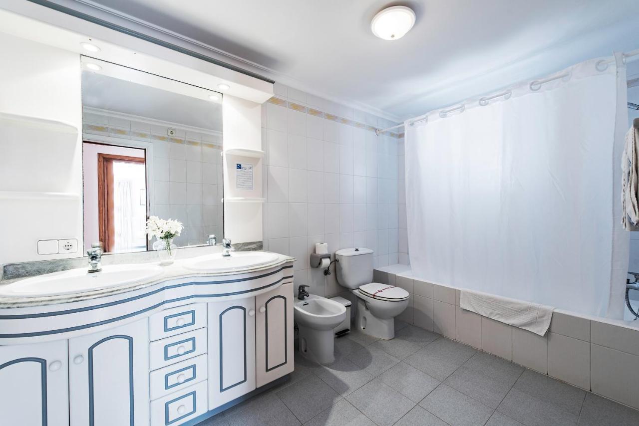 Apartamentos Es Cane Es Cana Eksteriør billede
