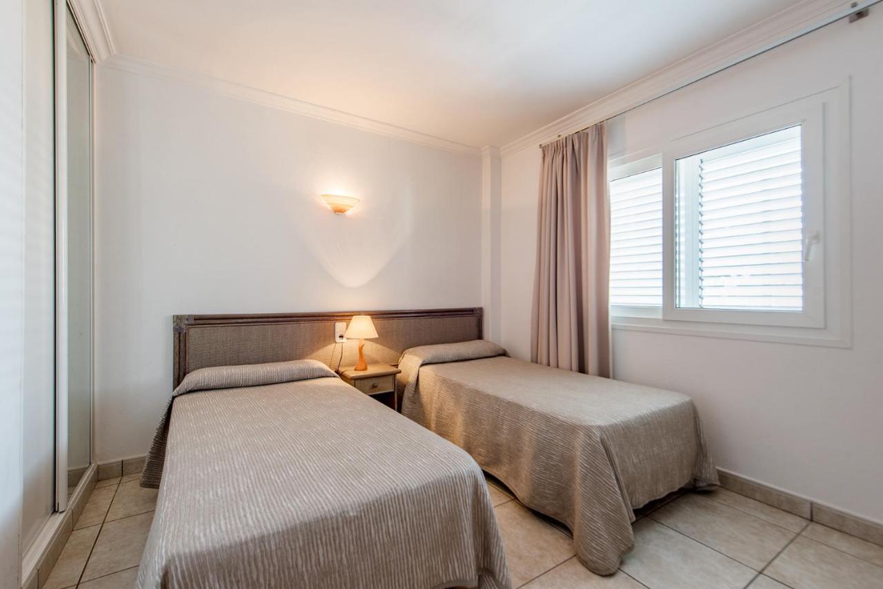 Apartamentos Es Cane Es Cana Eksteriør billede