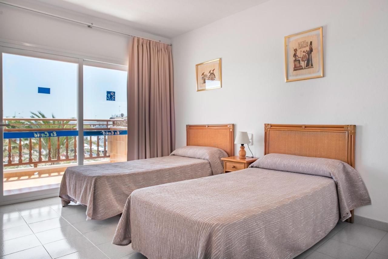 Apartamentos Es Cane Es Cana Eksteriør billede